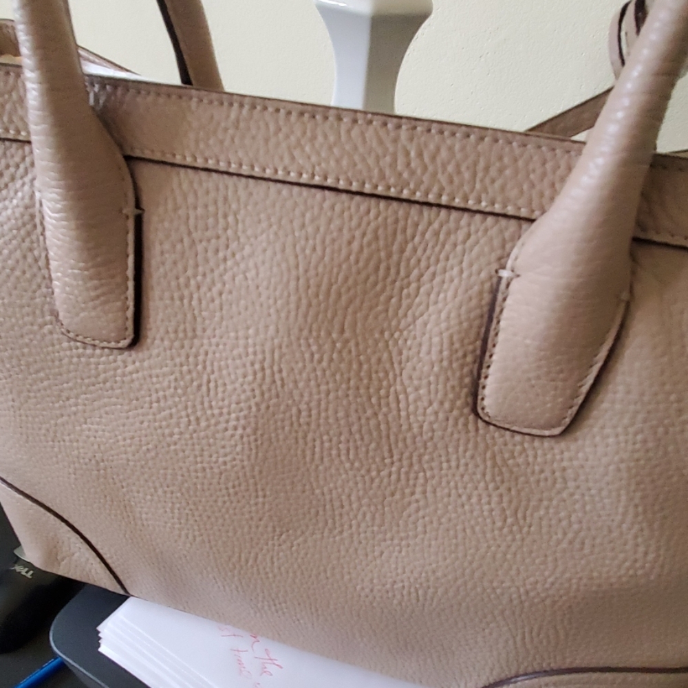 Handbag - Picture 2 of 4